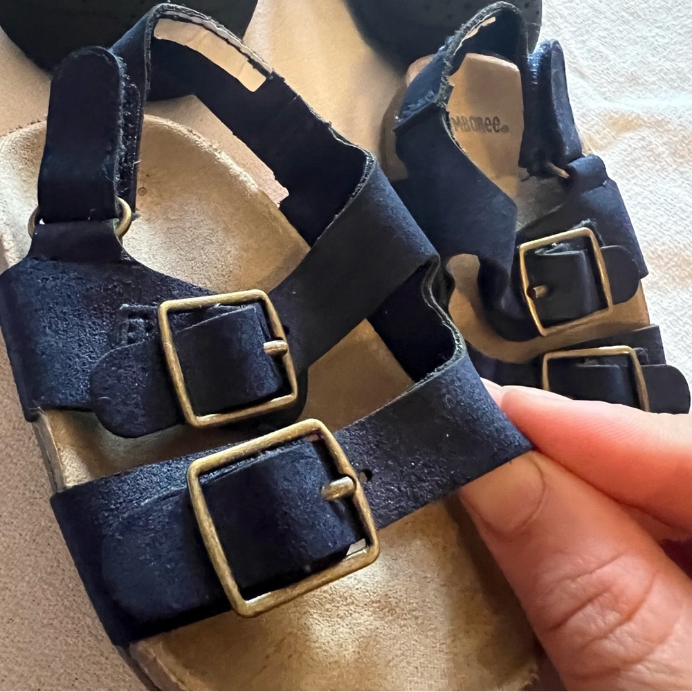 Bundle boys shoes and sandals size 4 - Picture 8 of 11